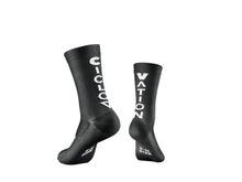 Cargar imagen en el visor de la galería, Advanced Cycling Socks - ONE Absolute Black