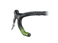Cargar imagen en el visor de la galería, Advanced Leather Touch - Shining Metallic Envy Green